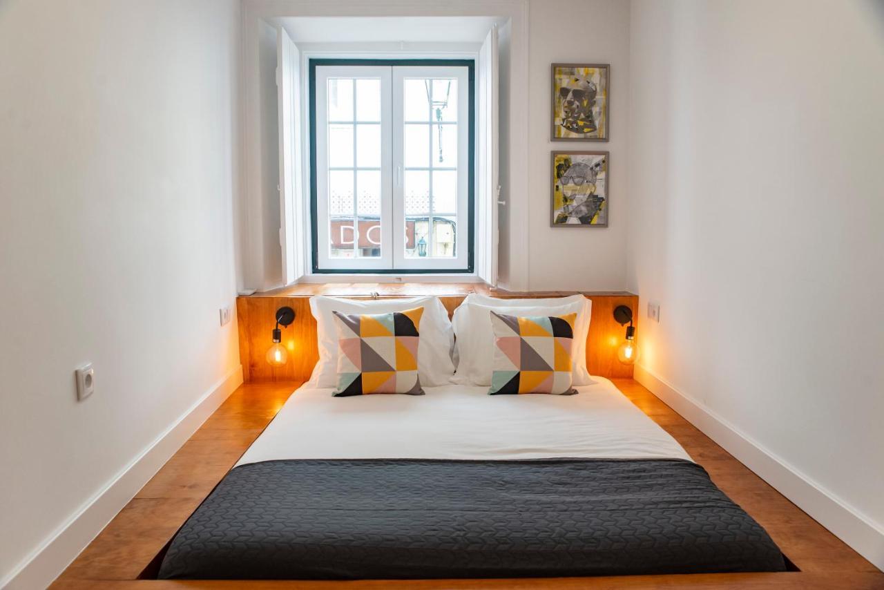 Serene Hideaway In Chiado Lisbon Bagian luar foto