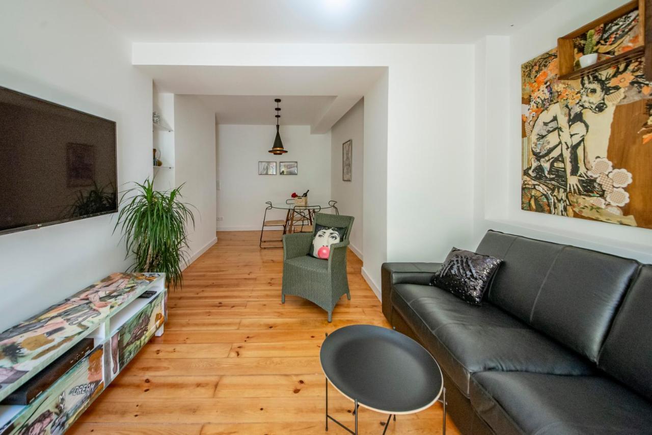 Serene Hideaway In Chiado Lisbon Bagian luar foto