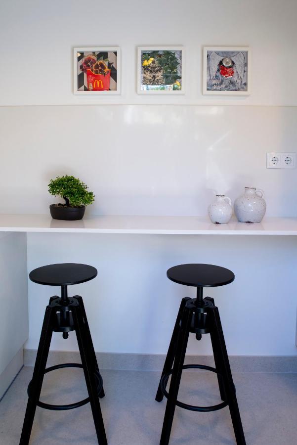 Serene Hideaway In Chiado Lisbon Bagian luar foto